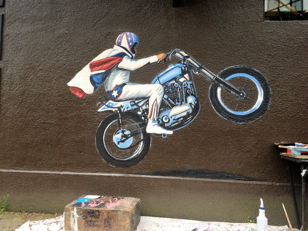 Evil Knievel mural with Justin Riede